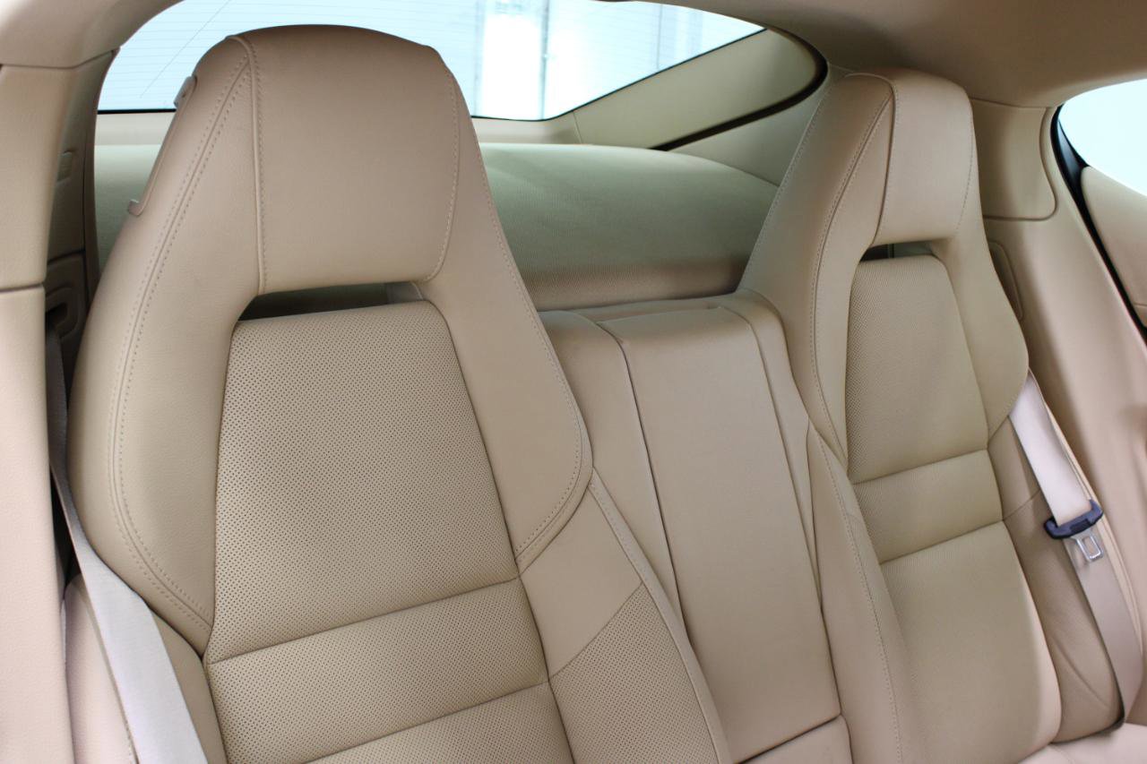 Used 2014 Porsche Panamera S image 46