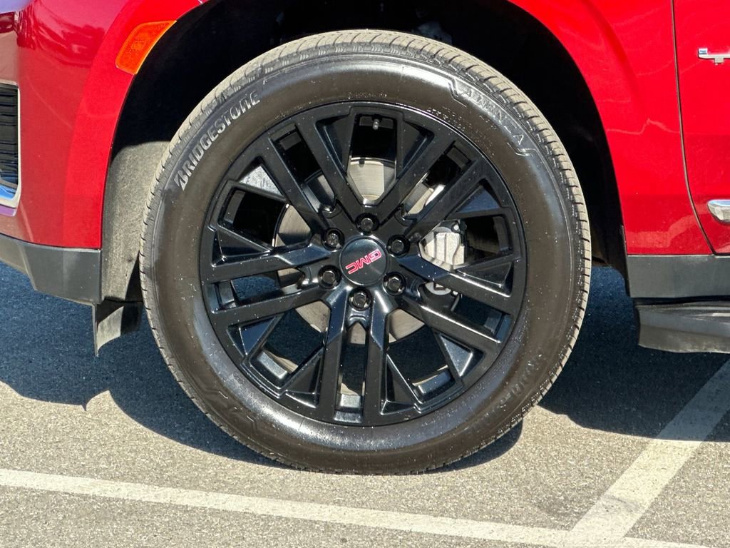 Used 2023 GMC Yukon SLT w/ SLT Premium Package image 33