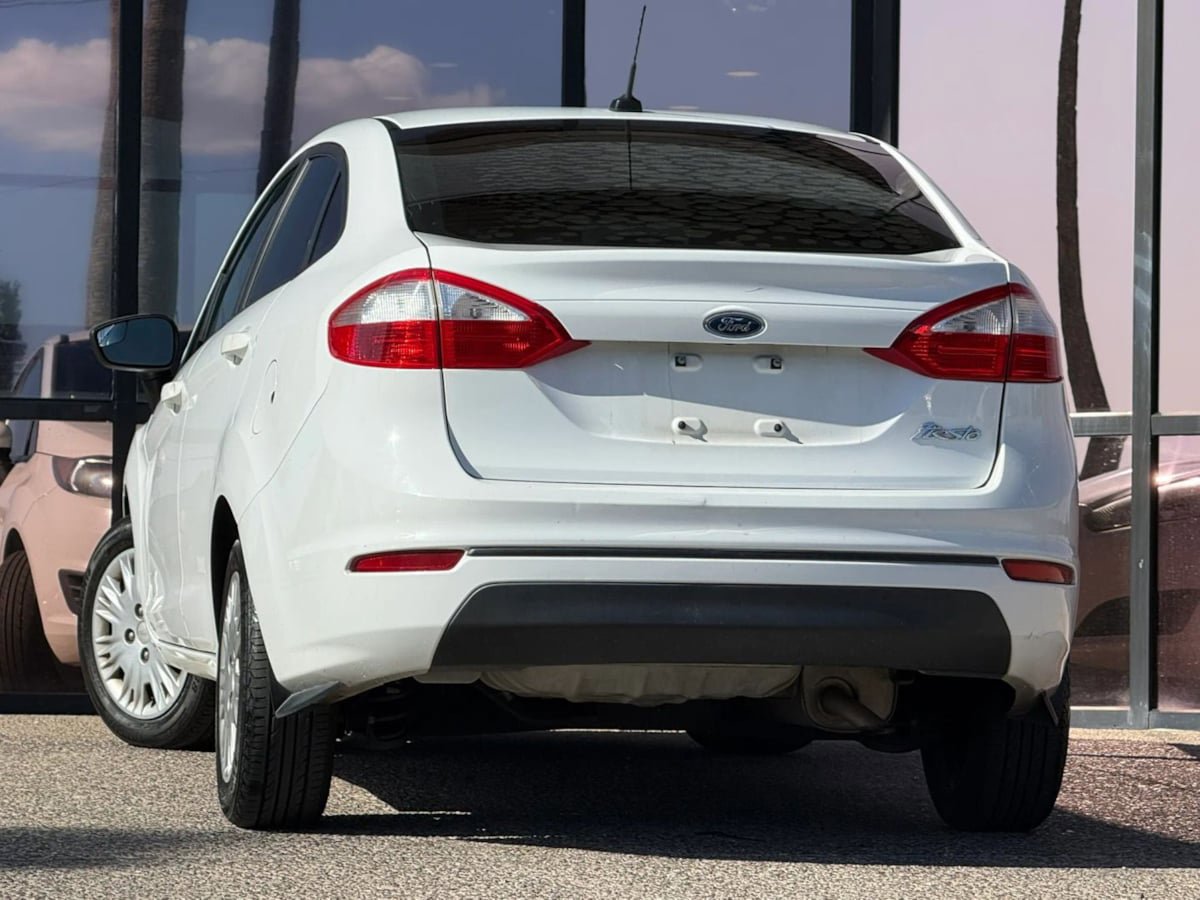 Used 2016 Ford Fiesta S FWD image 8