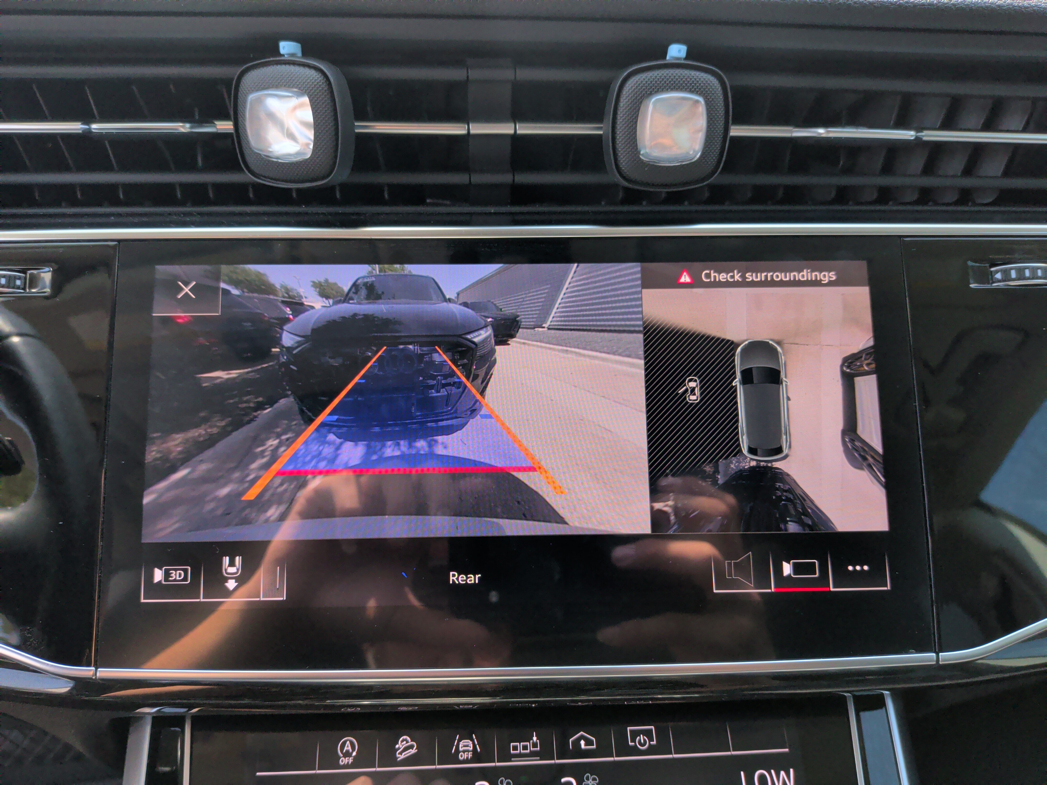 Used 2019 Audi Q8 Premium Plus AWD/4WD image 24