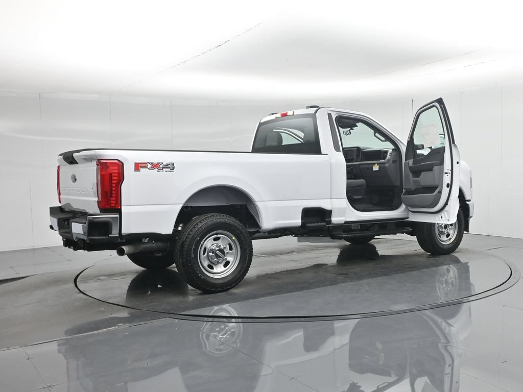 New 2026 Ford F350 XL w/ FX4 Off-Road Package AWD/4WD image 5