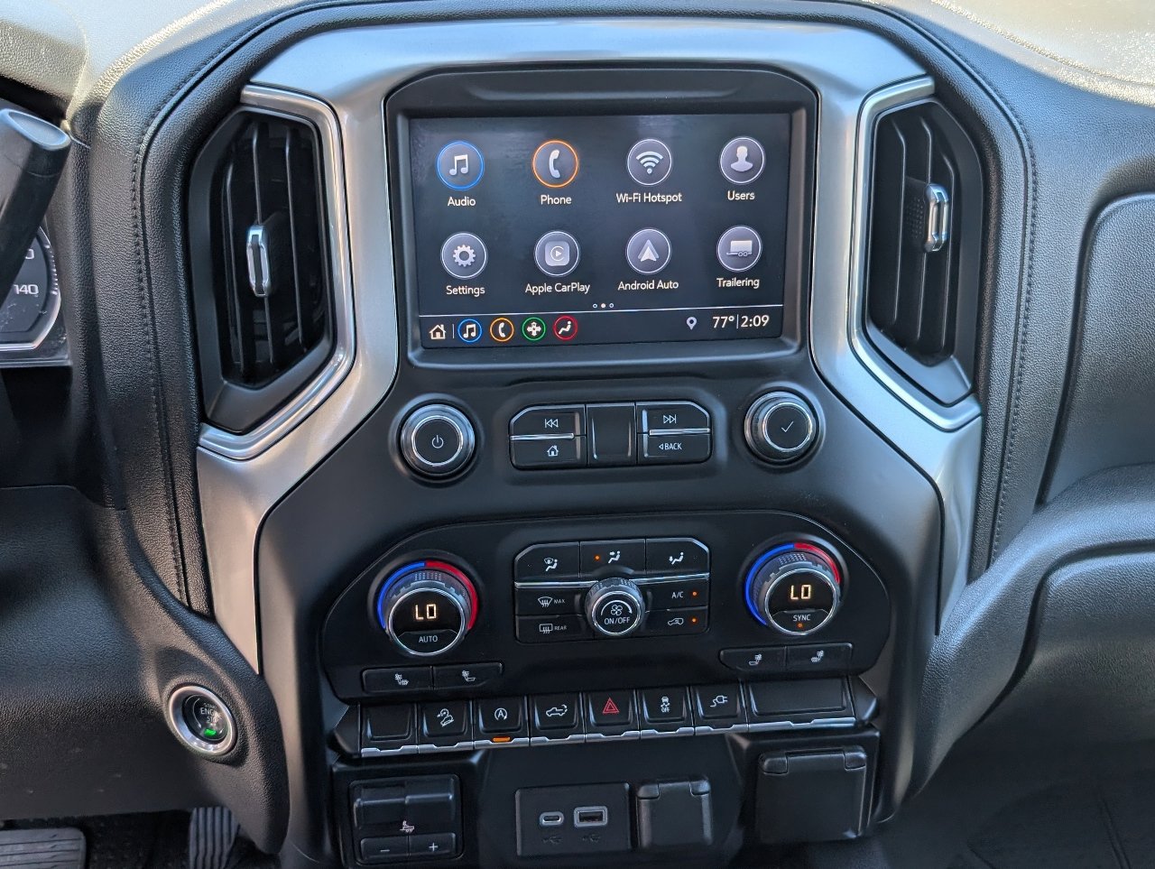 Used 2019 Chevrolet Silverado 1500 LT Trail Boss AWD/4WD image 17
