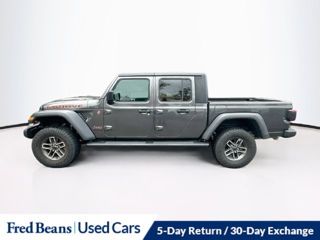 Used 2024 Jeep Gladiator Mojave w/ Technology Group AWD/4WD image 3