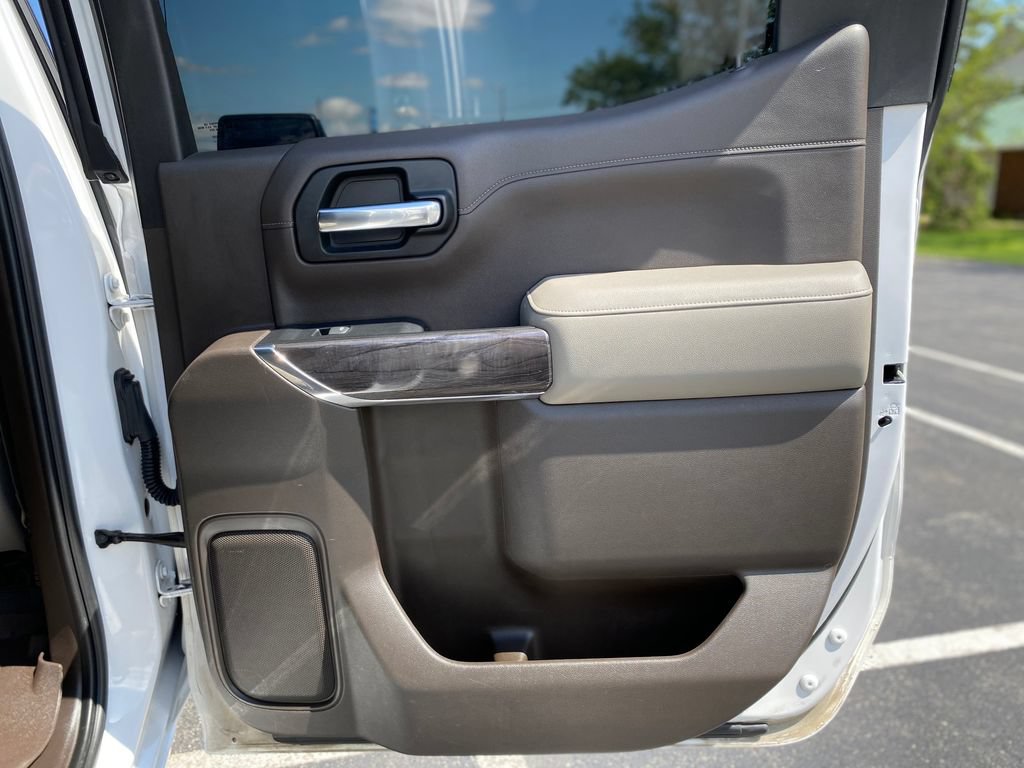 Used 2019 Chevrolet Silverado 1500 LTZ w/ LTZ Premium Package AWD/4WD image 13