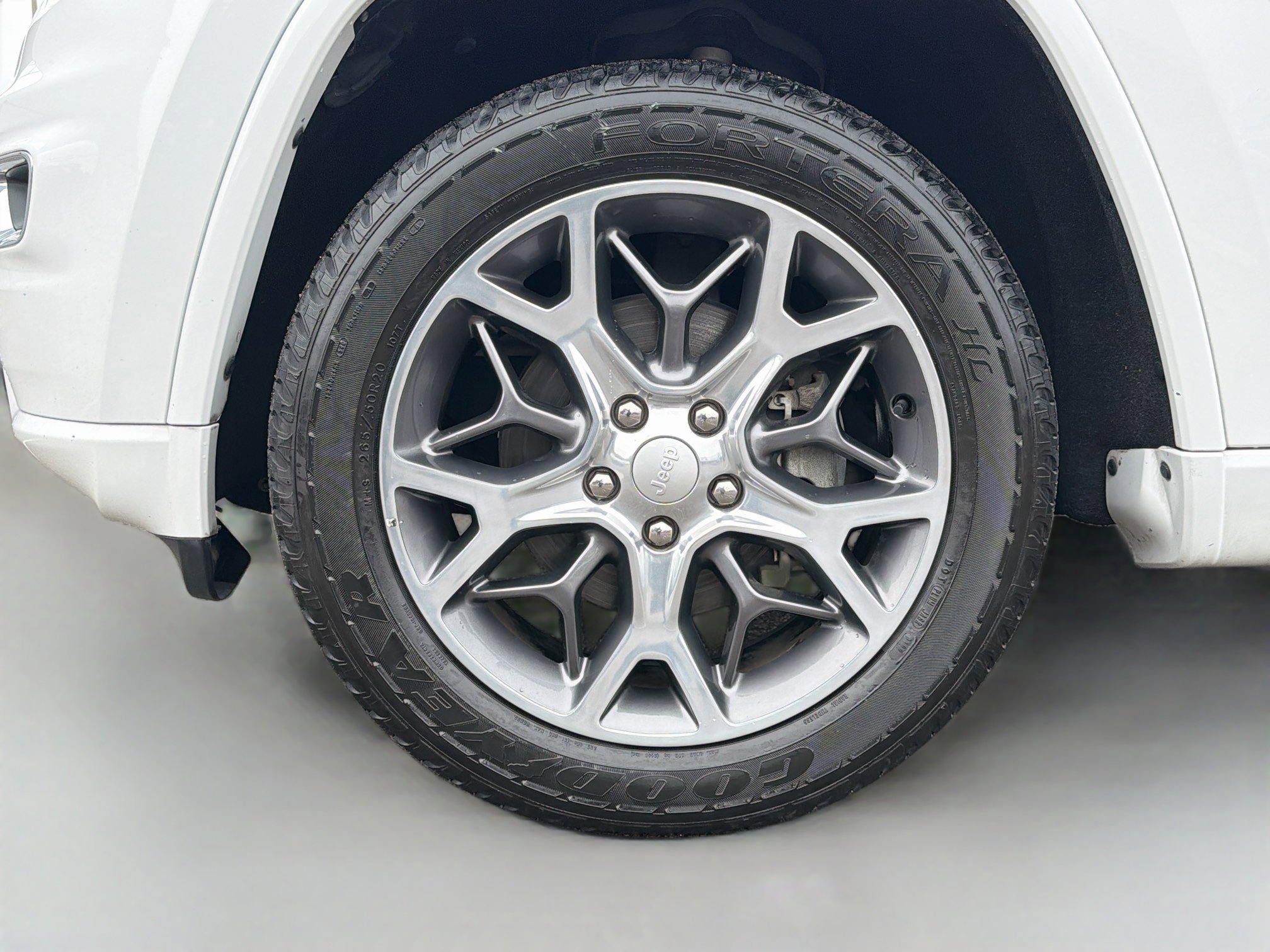 Used 2020 Jeep Grand Cherokee Overland image 40