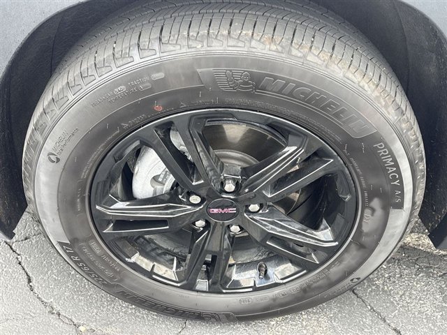 Used 2024 GMC Terrain SLE w/ Driver Convenience Package FWD image 31
