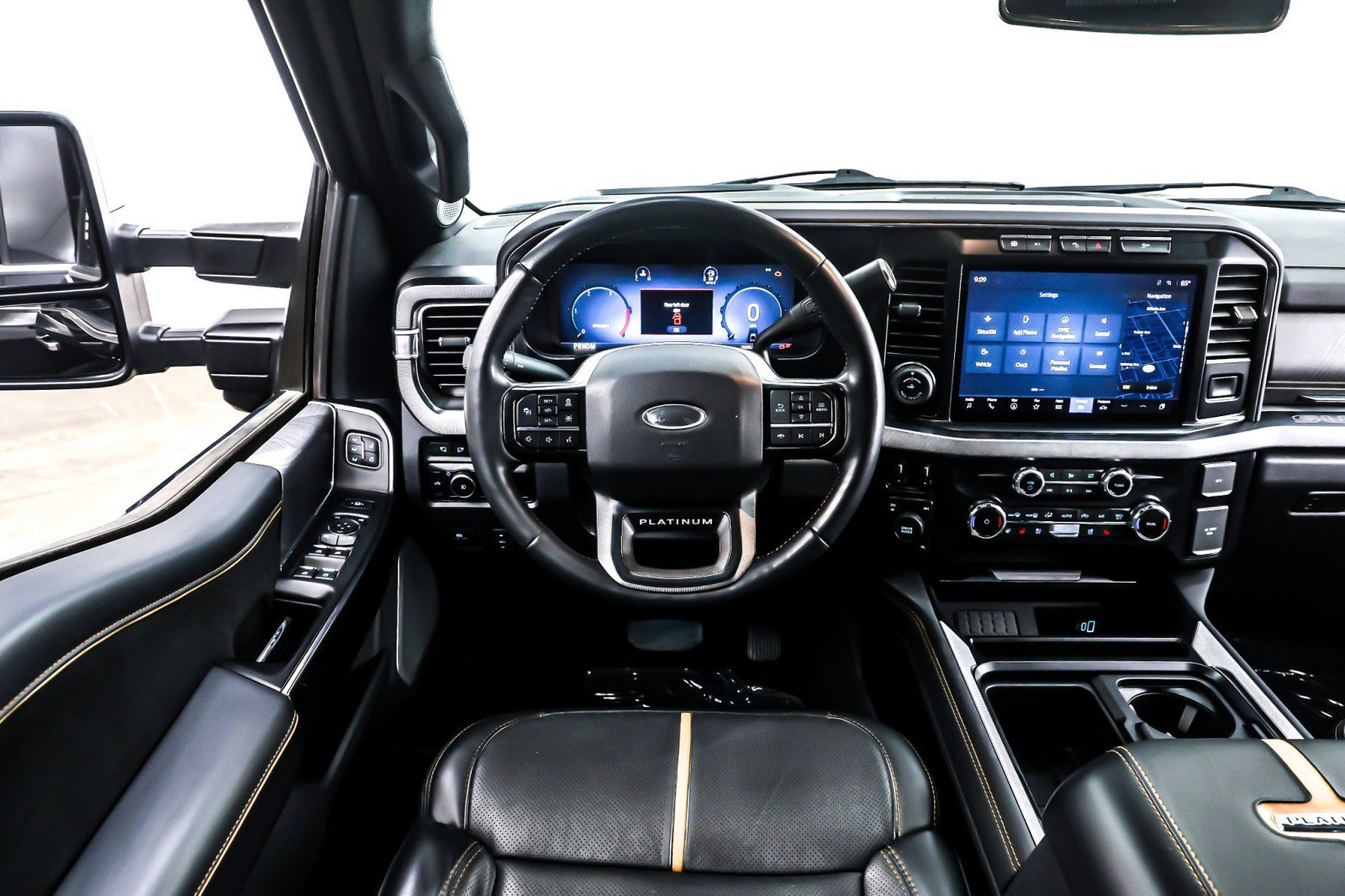 Used 2023 Ford F250 Platinum image 6