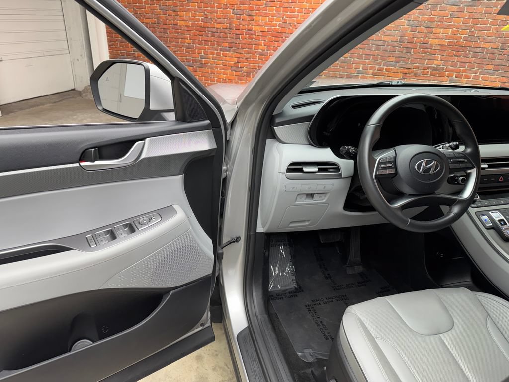 Used 2025 Hyundai Palisade SEL AWD/4WD image 8
