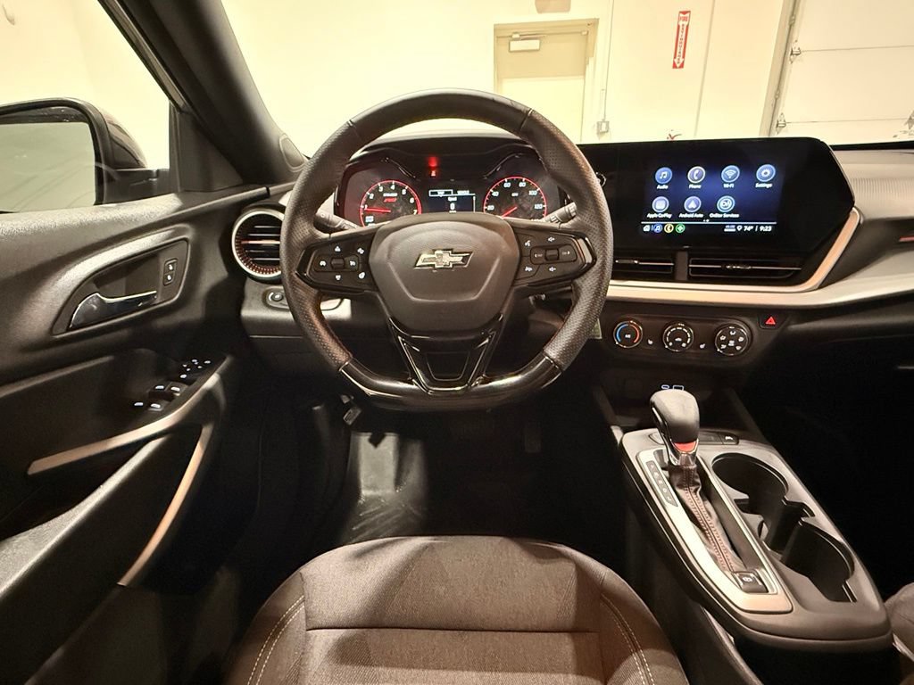Used 2024 Chevrolet Trax RS w/ Driver Confidence Package FWD image 27