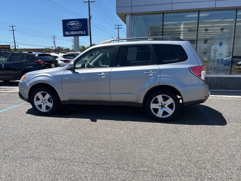 Used 2010 Subaru Forester 2.5X Premium AWD/4WD image 10