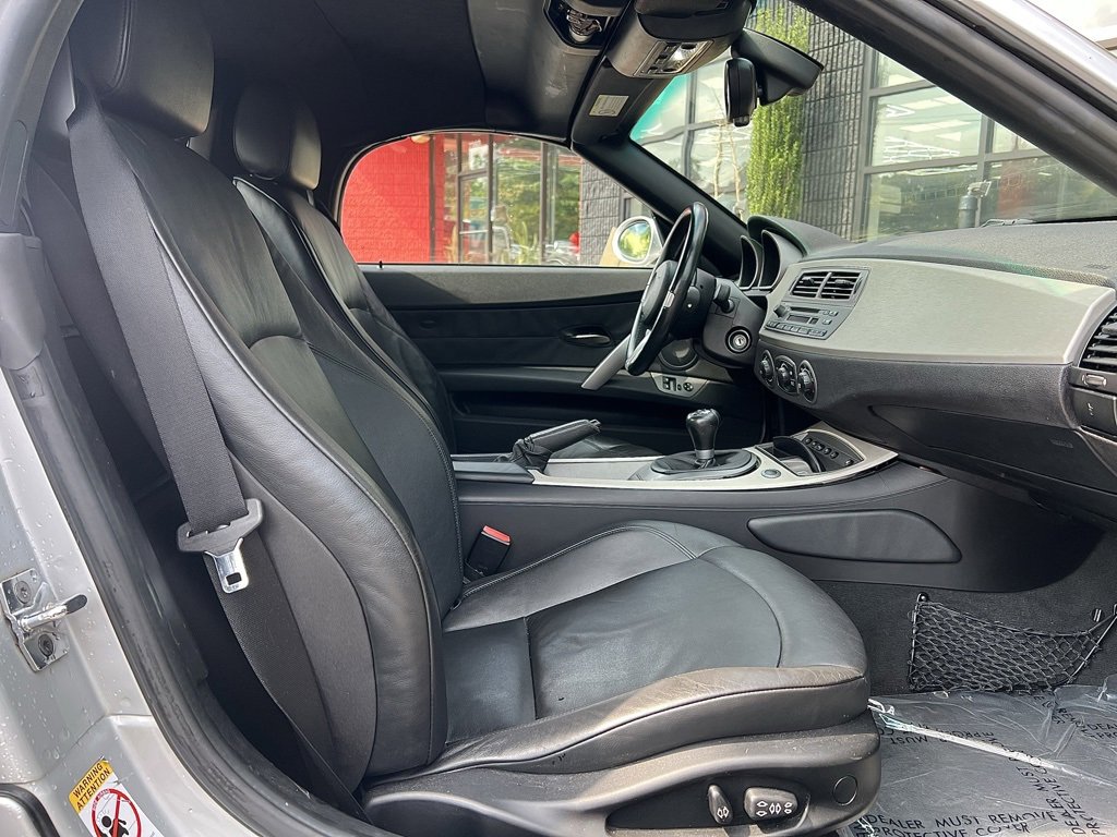 Used 2003 BMW Z4 2.5i image 30