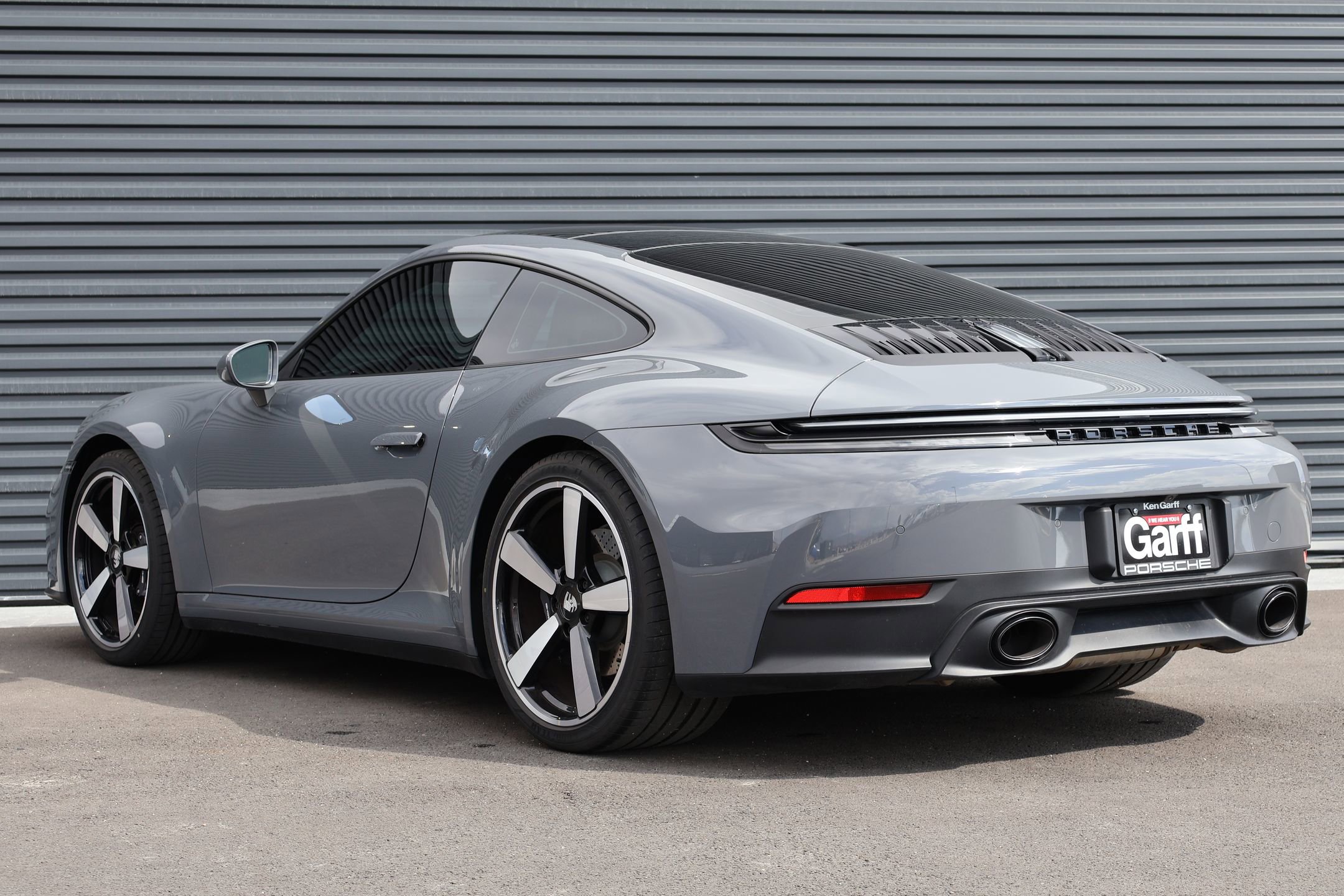 Certified 2025 Porsche 911 Carrera image 3