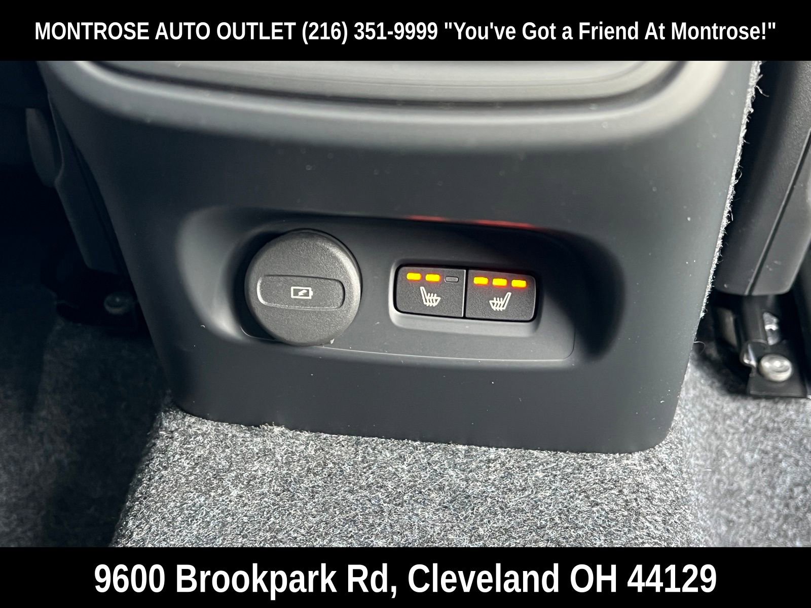 New 2026 Volvo XC40 B5 Plus w/ Protection Package Premier image 15