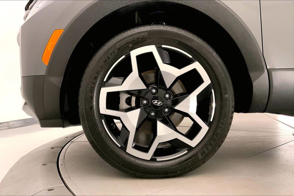 Used 2022 Hyundai Santa Cruz Limited image 8