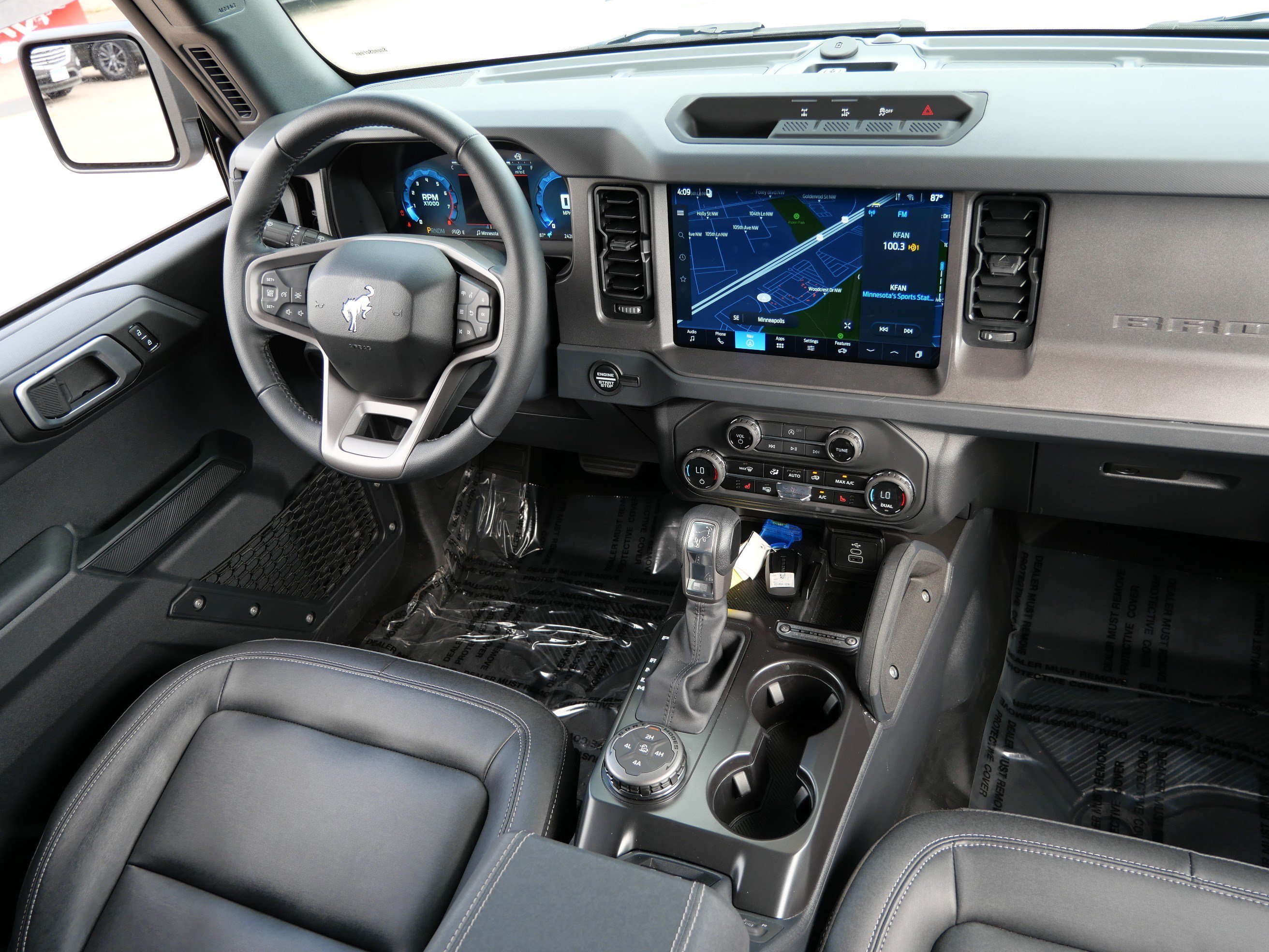Used 2026 Ford Bronco Big Bend w/ Black Diamond Package AWD/4WD image 9