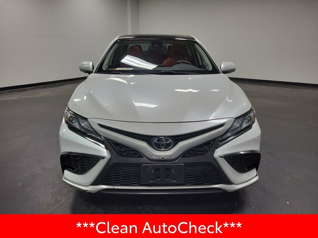 Used 2024 Toyota Camry XSE w/ Navigation Package image 3