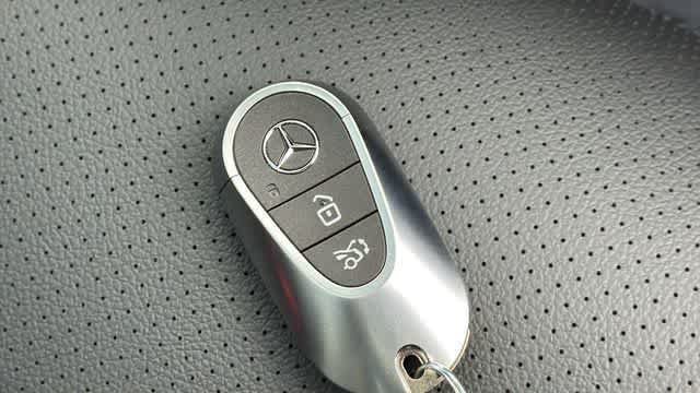 Certified 2026 Mercedes-Benz GLC 300 4MATIC image 37