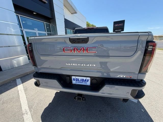 Used 2024 GMC Sierra 3500 AT4 w/ AT4 Premium Plus Package AWD/4WD image 30