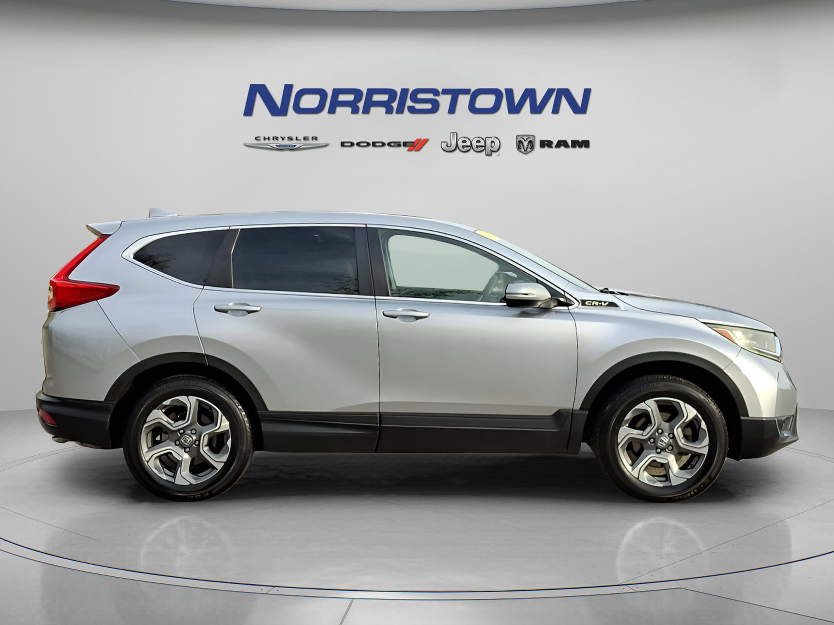 Used 2017 Honda CR-V EX image 7