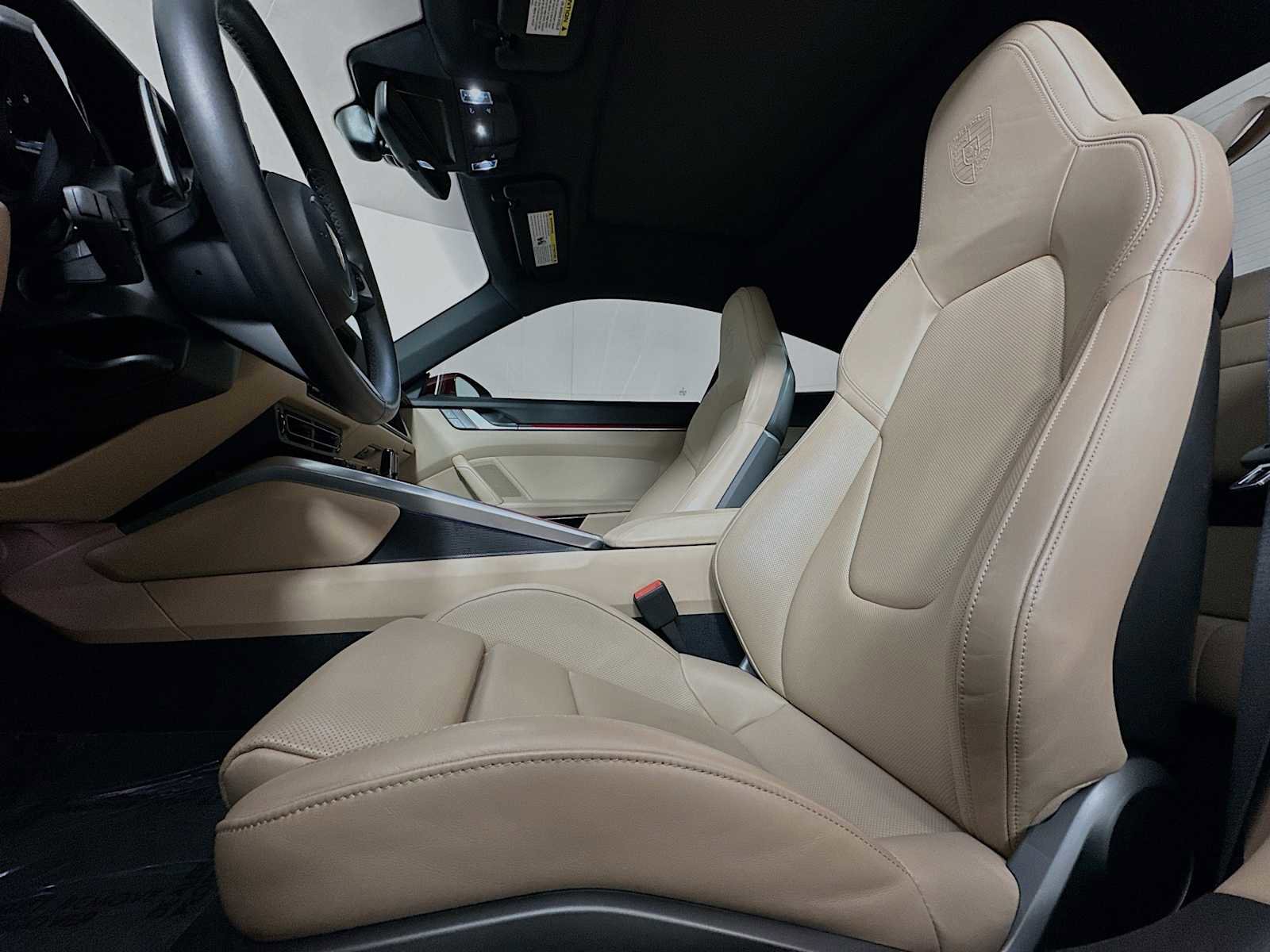 Certified 2023 Porsche 911 Carrera image 5