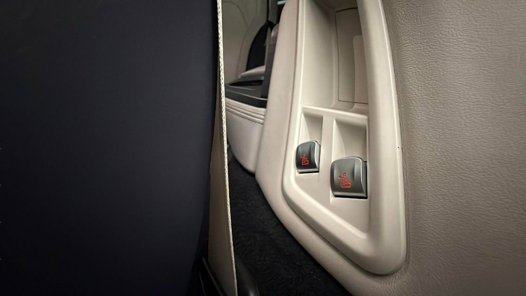 Used 2021 BMW X7 xDrive40i w/ M Sport Package image 24