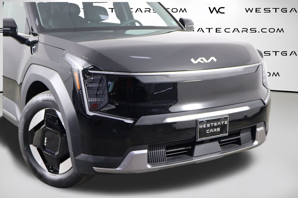 Used 2024 Kia EV9 Light Long Range RWD image 44