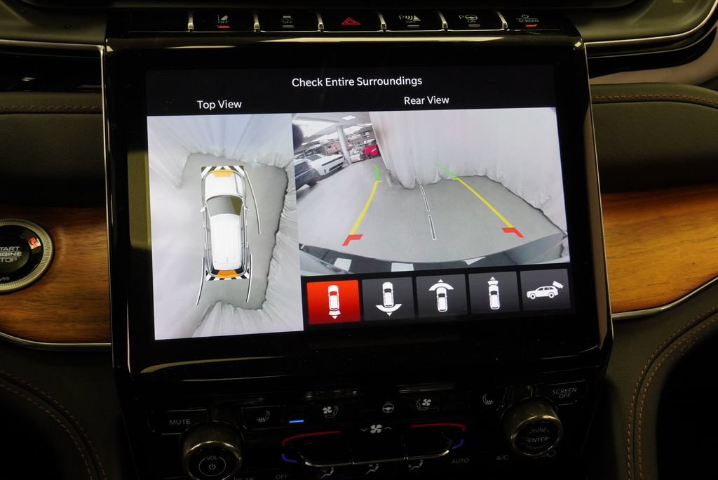 Used 2024 Jeep Grand Cherokee L Summit AWD/4WD image 22