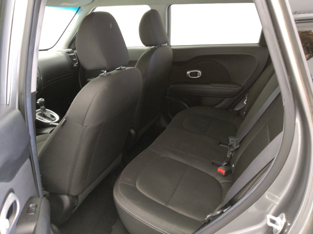 Used 2016 Kia Soul image 18