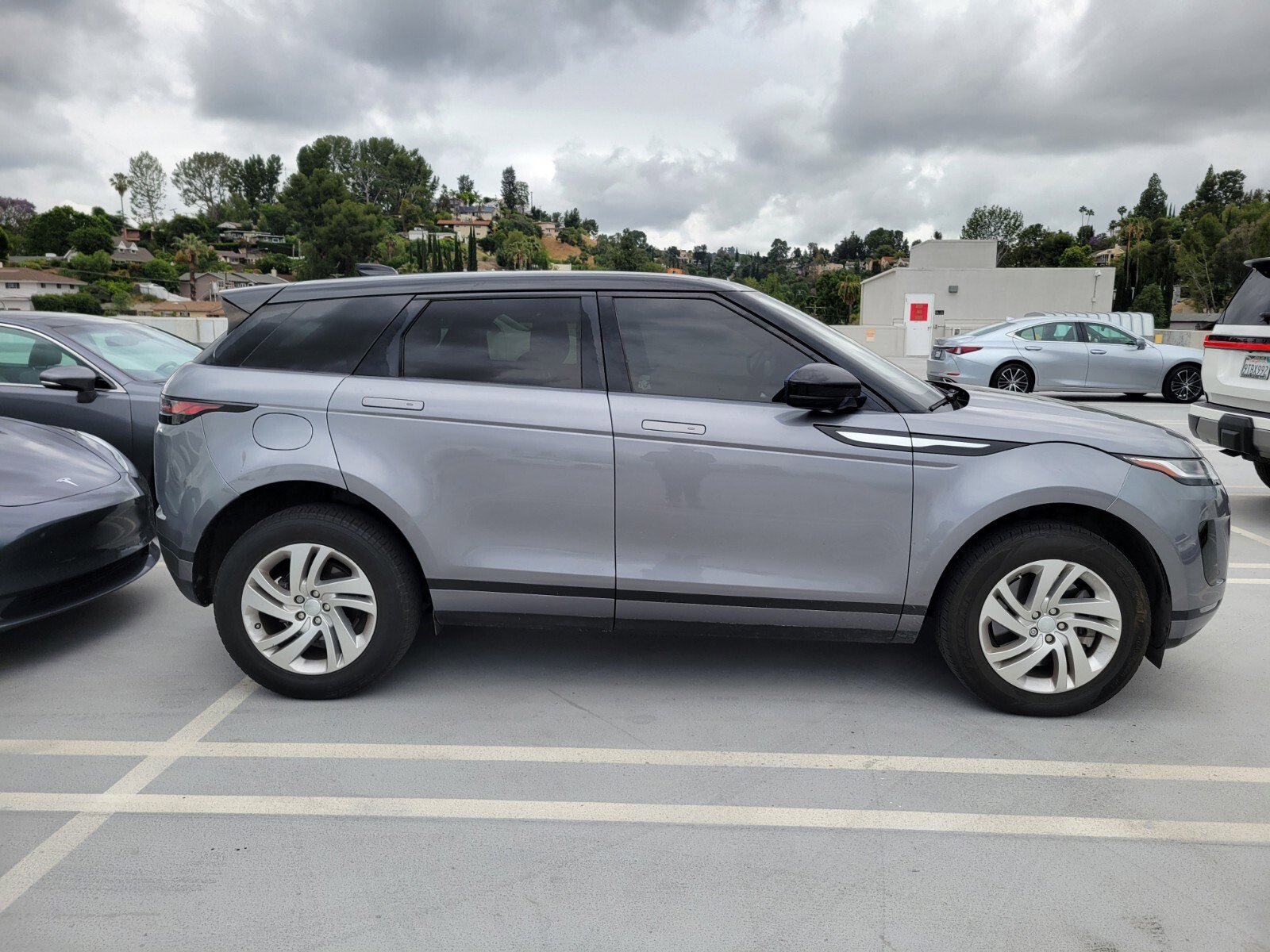 Used 2020 Land Rover Range Rover Evoque S AWD/4WD image 4