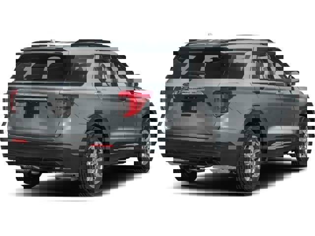 Used 2023 Ford Explorer XLT w/ Equipment Group 202A image 3