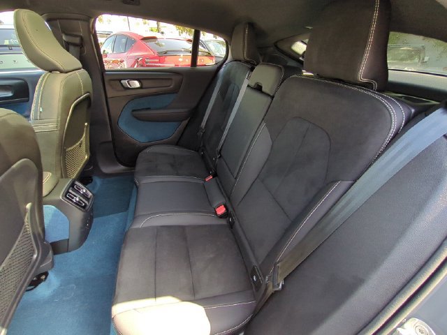 Used 2023 Volvo C40 P8 Recharge Ultimate AWD/4WD image 26