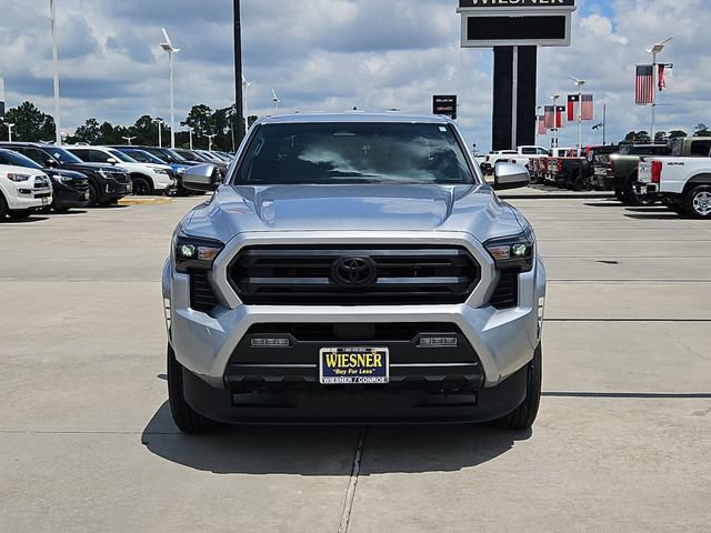 Used 2025 Toyota Tacoma SR5 AWD/4WD image 2