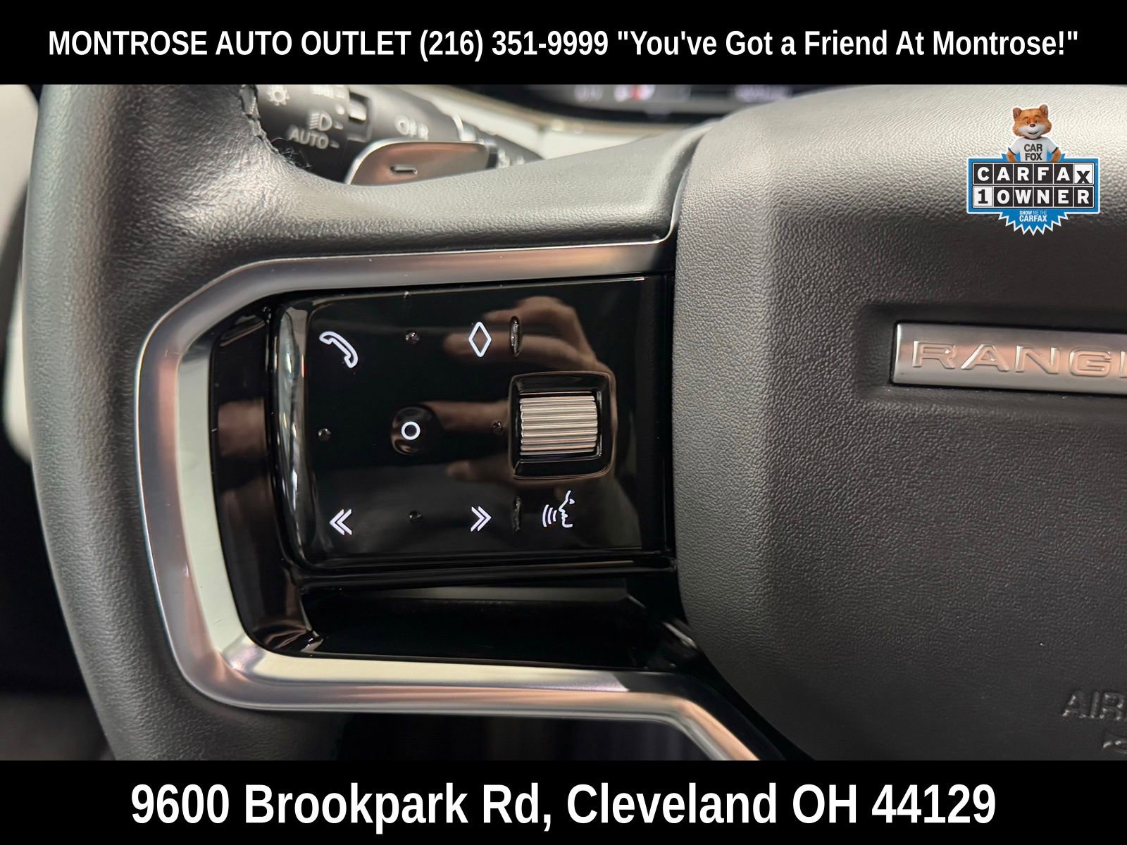 Used 2023 Land Rover Range Rover Evoque R-Dynamic SE image 18