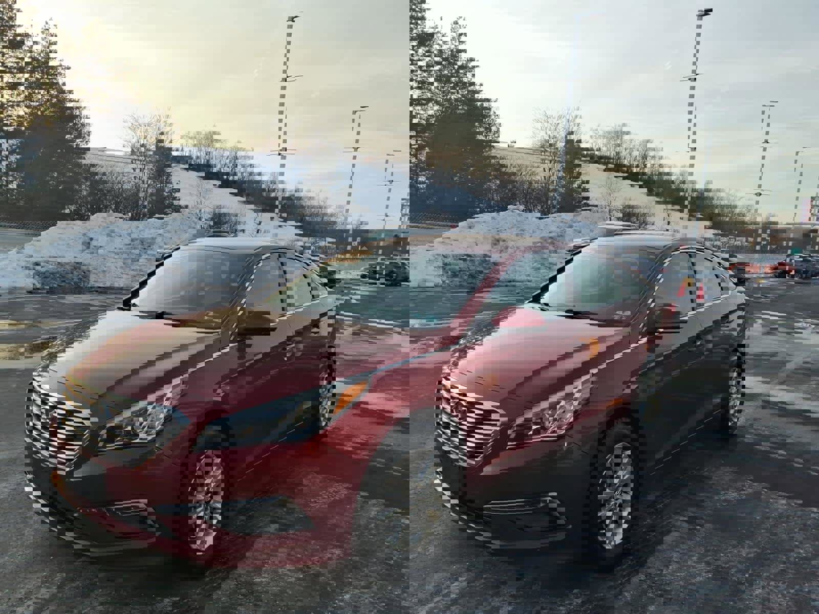 Used 2015 Hyundai Sonata SE image 4