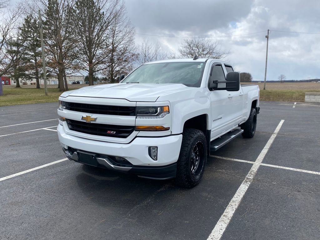 Used 2018 Chevrolet Silverado 1500 LT w/ All Star Edition image 3