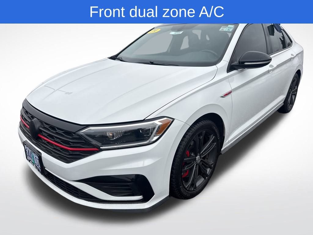 Used 2019 Volkswagen Jetta GLI image 3