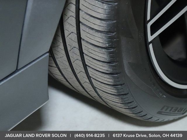 Used 2025 Mercedes-Benz GLS 450 4MATIC image 44