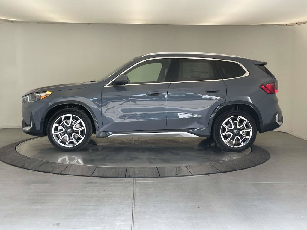 New 2027 BMW X1 xDrive28i w/ Technology Package AWD/4WD image 2