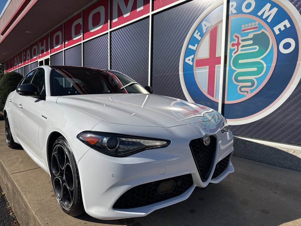 Used 2022 Alfa Romeo Giulia Veloce
