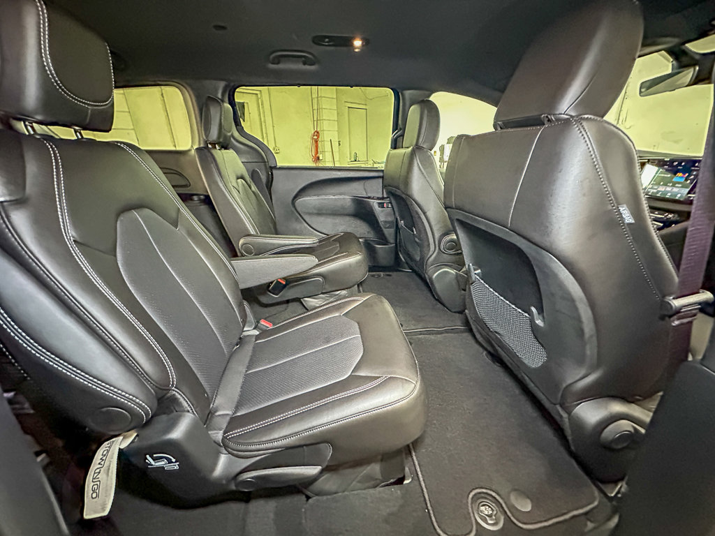 New 2026 Chrysler Voyager LX FWD image 26