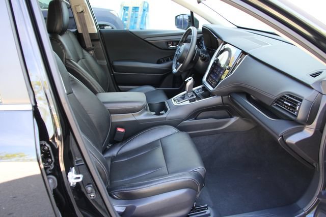 Used 2025 Subaru Outback Premium AWD/4WD image 34
