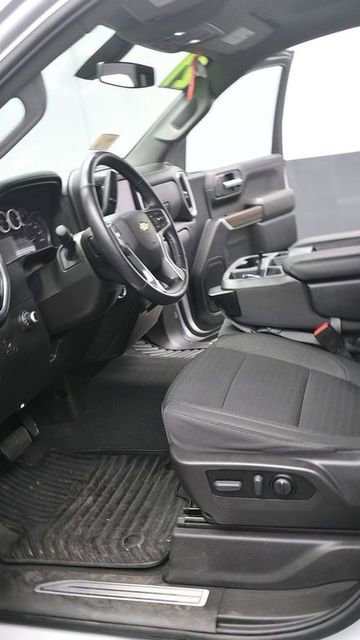 Used 2021 Chevrolet Silverado 1500 LT w/ Bed Protection Package AWD/4WD image 21