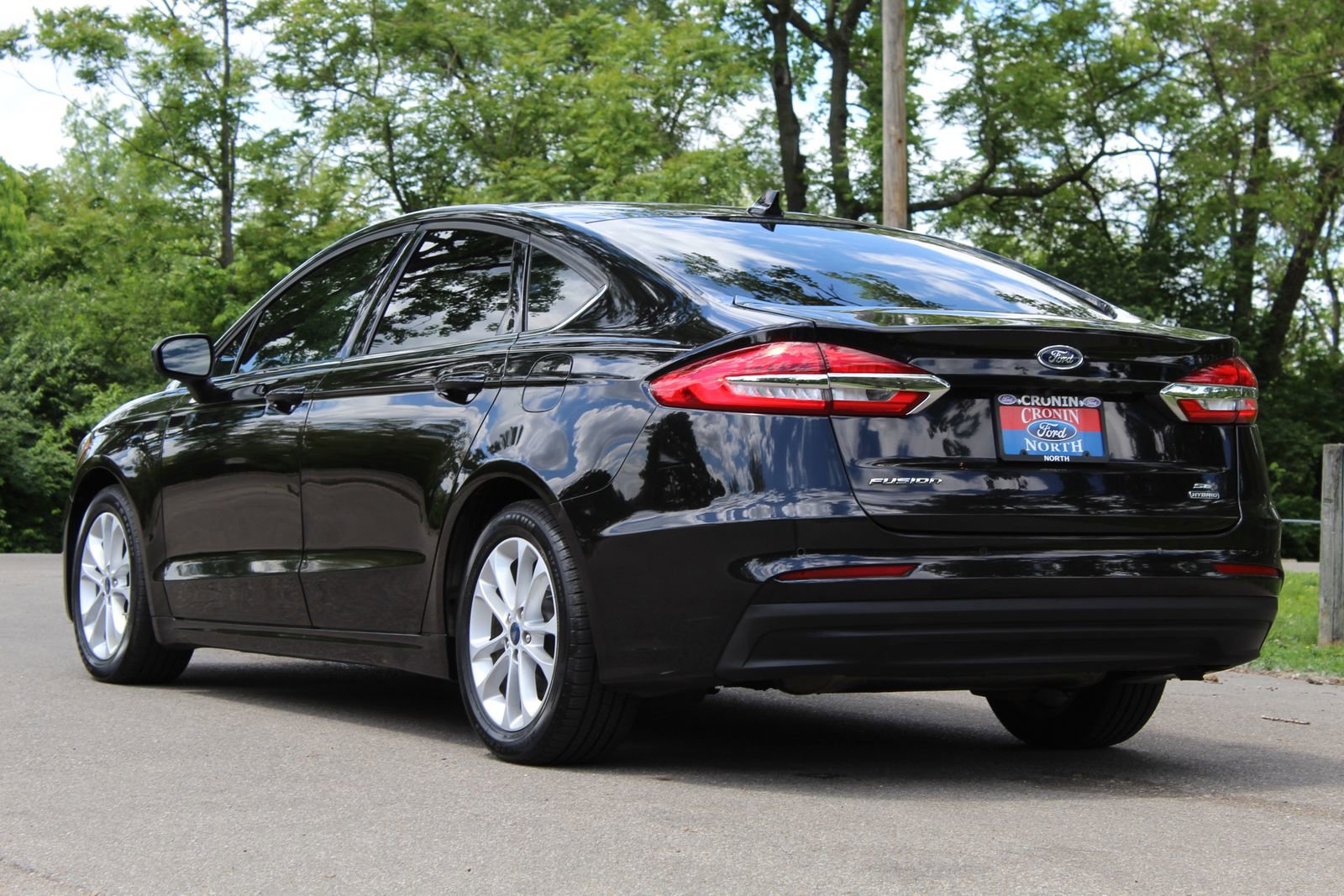 Used 2020 Ford Fusion SE FWD image 5