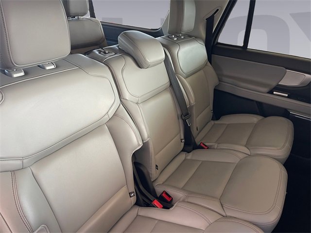 Used 2025 Ford Expedition Max Active image 18