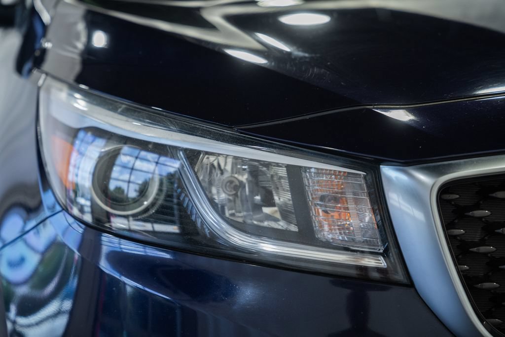 Used 2018 Kia Sedona LX FWD image 10