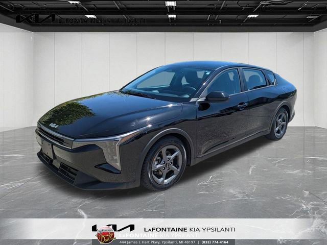 Used 2025 Kia K4 FWD image 1