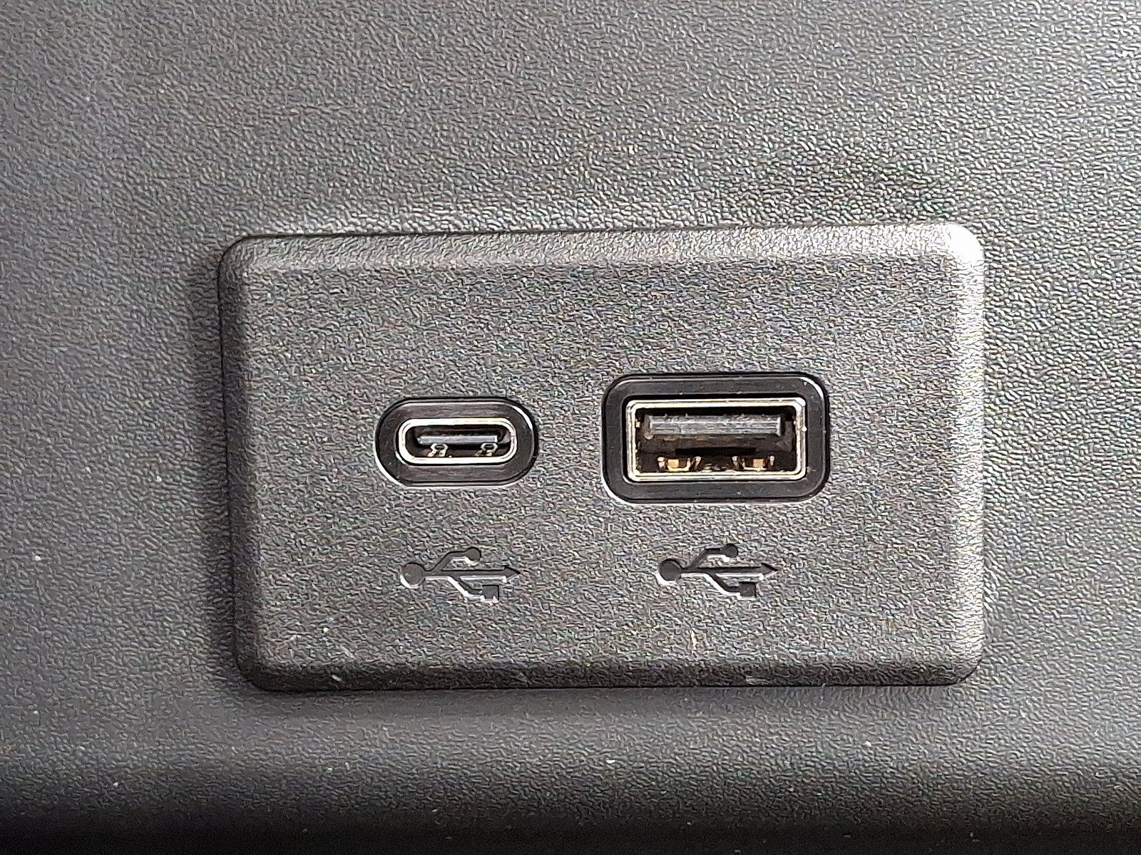 New 2026 Chevrolet Silverado 1500 ZR2 image 18