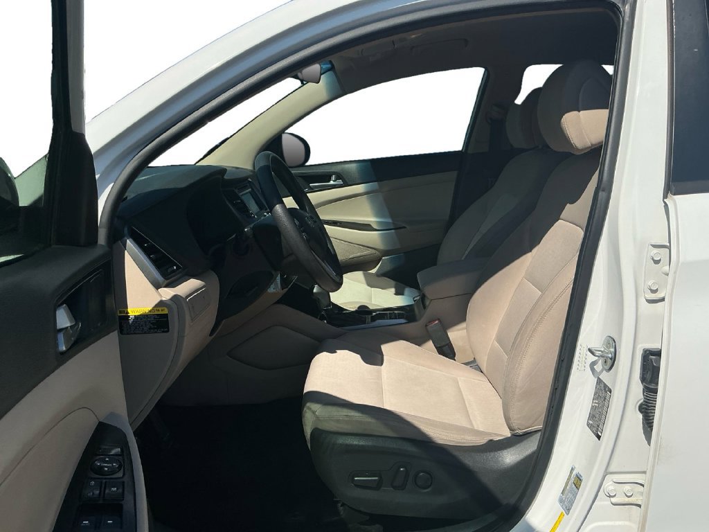 Used 2016 Hyundai Tucson SE w/ Option Group 02 FWD image 14
