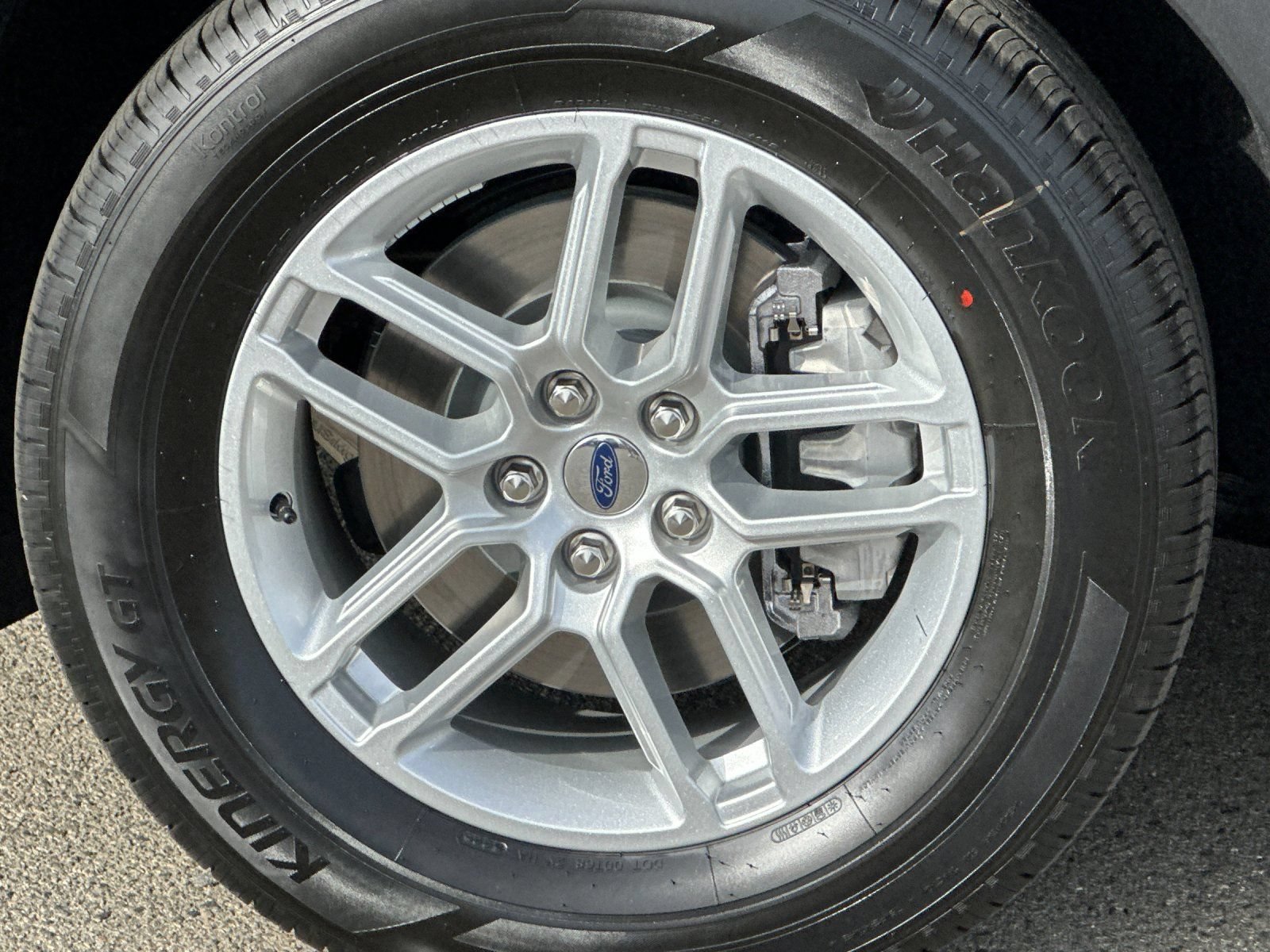 New 2026 Ford Explorer Active w/ Active Comfort Package RWD image 39