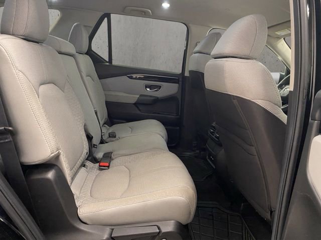 Used 2023 Honda Pilot LX image 22